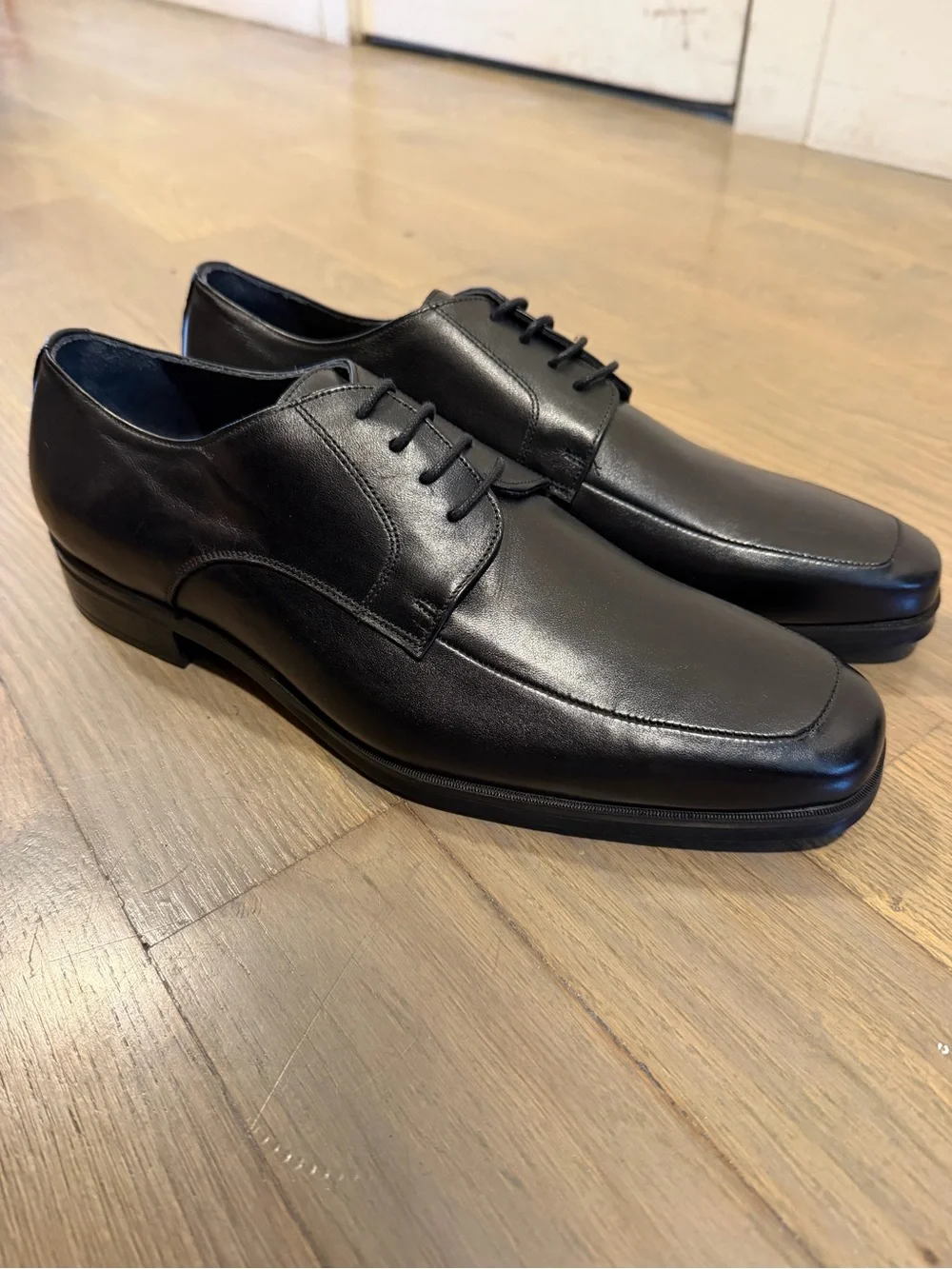 Bruno Magli Black Leather Oxford Dress Shoes